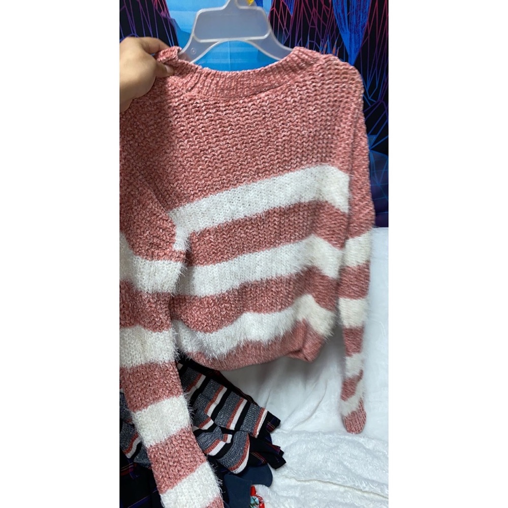 Sweater furry